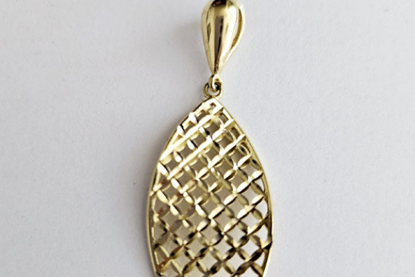 colgante-oro-new-2025-11ED72B2D5-4F21-C924-526E-9A36050B06A7.jpg