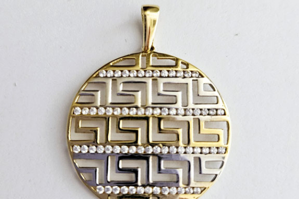 colgante-oro-new-2025-1257FE7D0D-7782-AA99-CC90-EB28255F5F02.jpg